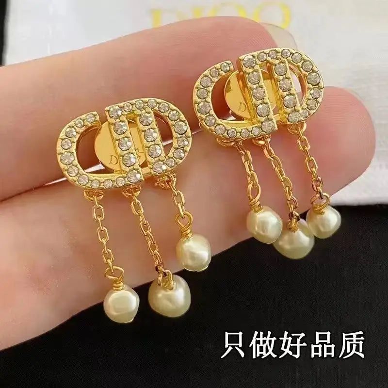 D-Shape Pearl Earrings Gold Black Rose Gold